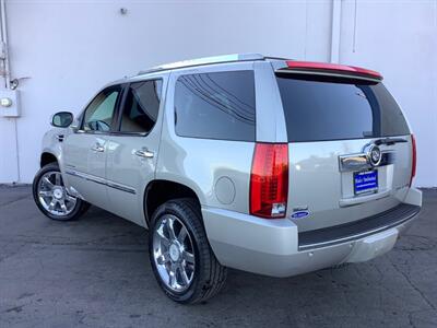 2009 Cadillac Escalade   - Photo 4 - Crest Hill, IL 60403