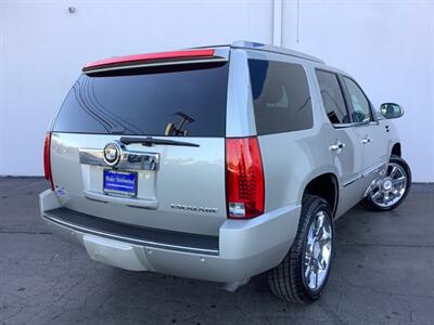 2009 Cadillac Escalade   - Photo 7 - Crest Hill, IL 60403