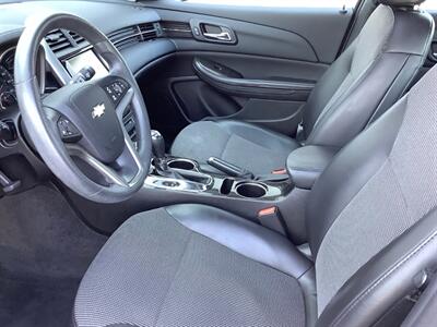 2015 Chevrolet Malibu LT   - Photo 17 - Crest Hill, IL 60403