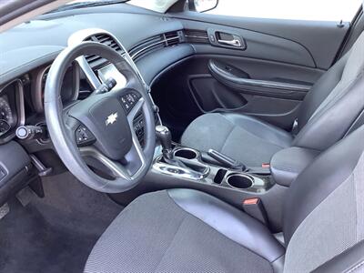 2015 Chevrolet Malibu LT   - Photo 18 - Crest Hill, IL 60403
