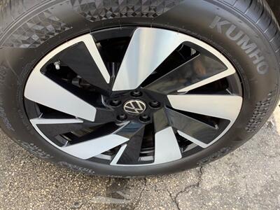 2024 Volkswagen Atlas Cross Sport SE 4Motion   - Photo 53 - Crest Hill, IL 60403