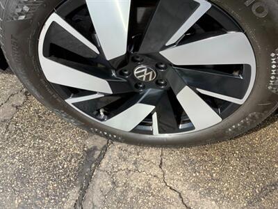 2024 Volkswagen Atlas Cross Sport SE 4Motion   - Photo 51 - Crest Hill, IL 60403