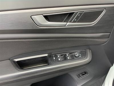 2024 Volkswagen Atlas Cross Sport SE 4Motion   - Photo 8 - Crest Hill, IL 60403