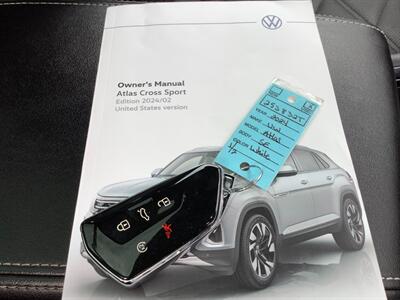 2024 Volkswagen Atlas Cross Sport SE 4Motion   - Photo 42 - Crest Hill, IL 60403