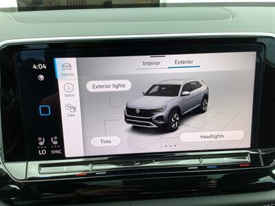 2024 Volkswagen Atlas Cross Sport SE 4Motion   - Photo 18 - Crest Hill, IL 60403