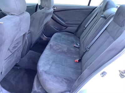 2010 Nissan Altima 2.5 S   - Photo 16 - Crest Hill, IL 60403