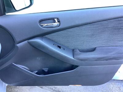 2010 Nissan Altima 2.5 S   - Photo 19 - Crest Hill, IL 60403