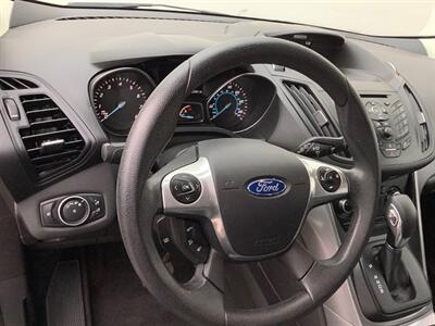 2016 Ford Escape SE   - Photo 16 - Crest Hill, IL 60403