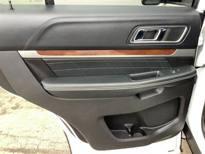 2017 Ford Explorer Platinum - Photo 22 - Crest Hill, IL 60403