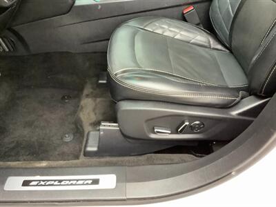 2017 Ford Explorer Platinum - Photo 11 - Crest Hill, IL 60403