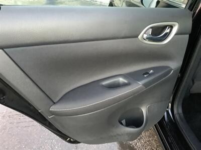 2015 Nissan Sentra SV   - Photo 18 - Crest Hill, IL 60403