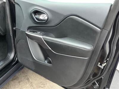 2019 Jeep Cherokee Limited - Photo 33 - Crest Hill, IL 60403