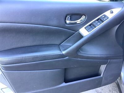 2009 Nissan Murano S - Photo 10 - Crest Hill, IL 60403