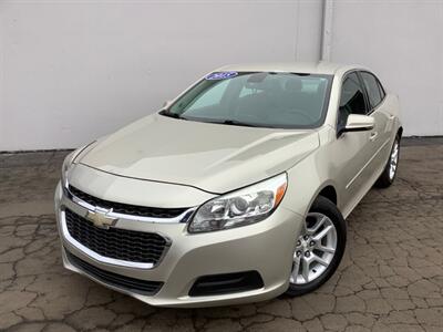 2015 Chevrolet Malibu LT   - Photo 2 - Crest Hill, IL 60403