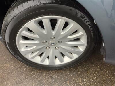 2011 Ford Fusion Hybrid   - Photo 34 - Crest Hill, IL 60403