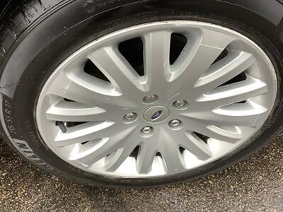 2011 Ford Fusion Hybrid   - Photo 35 - Crest Hill, IL 60403
