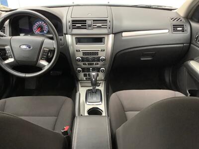2011 Ford Fusion Hybrid   - Photo 31 - Crest Hill, IL 60403
