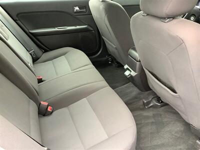 2011 Ford Fusion Hybrid   - Photo 24 - Crest Hill, IL 60403