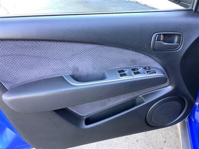 2003 Mitsubishi Outlander XLS   - Photo 10 - Crest Hill, IL 60403