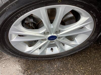 2017 Ford Escape SE   - Photo 41 - Crest Hill, IL 60403