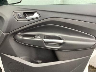 2017 Ford Escape SE   - Photo 29 - Crest Hill, IL 60403