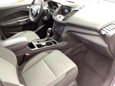 2017 Ford Escape SE   - Photo 32 - Crest Hill, IL 60403