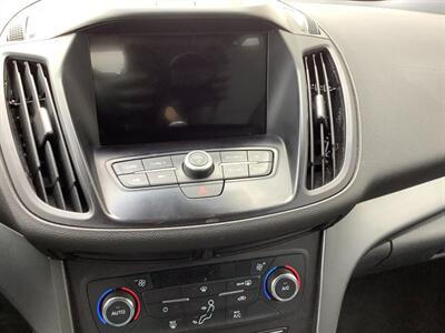 2017 Ford Escape SE   - Photo 17 - Crest Hill, IL 60403