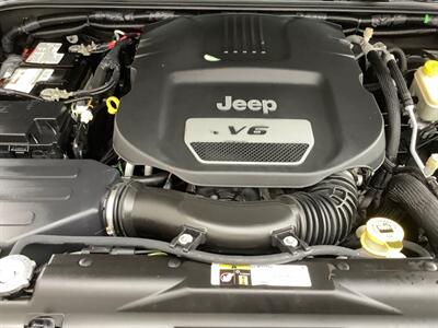 2016 Jeep Wrangler Sport   - Photo 35 - Crest Hill, IL 60403