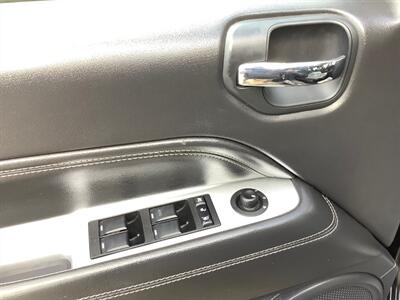 2015 Jeep Compass High Altitude Editio   - Photo 12 - Crest Hill, IL 60403