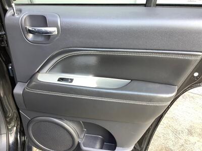 2015 Jeep Compass High Altitude Editio   - Photo 27 - Crest Hill, IL 60403