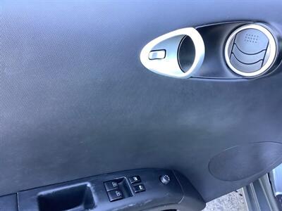 2004 Nissan 350Z   - Photo 14 - Crest Hill, IL 60403