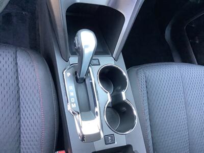 2013 Chevrolet Equinox LS   - Photo 18 - Crest Hill, IL 60403