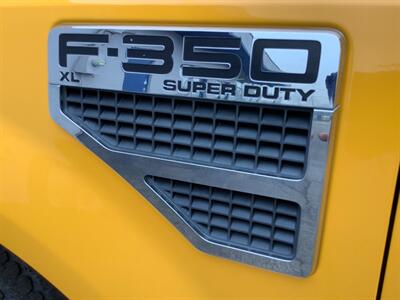 2008 Ford F-350 Super Duty XL   - Photo 23 - Crest Hill, IL 60403