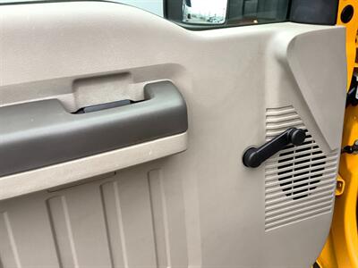 2008 Ford F-350 Super Duty XL   - Photo 12 - Crest Hill, IL 60403