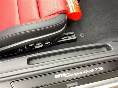 2026 Porsche 911 Targa 4 GTS  233,000 Window sticker! - Photo 50 - Crest Hill, IL 60403