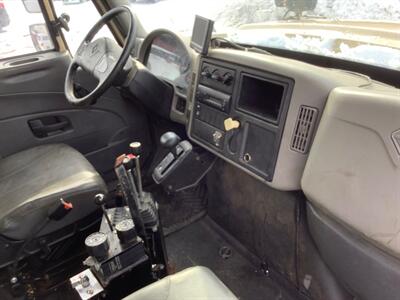 2010 International WorkStar 7400  NON RUNNING TRUCK SOLD AS IS - Photo 17 - Crest Hill, IL 60403