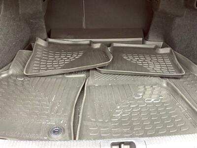 2024 Toyota Camry SE   - Photo 38 - Crest Hill, IL 60403