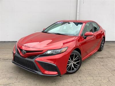 2024 Toyota Camry SE   - Photo 2 - Crest Hill, IL 60403