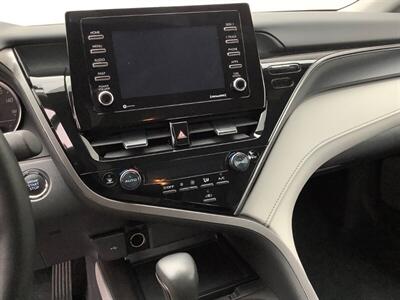 2024 Toyota Camry SE   - Photo 18 - Crest Hill, IL 60403