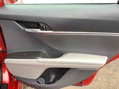 2024 Toyota Camry SE   - Photo 27 - Crest Hill, IL 60403