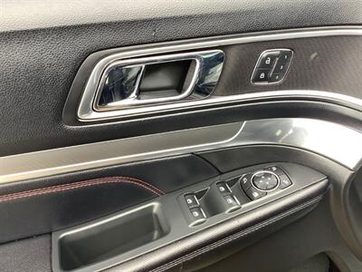 2016 Ford Explorer Sport   - Photo 10 - Crest Hill, IL 60403