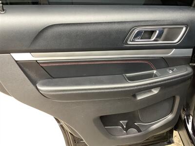 2016 Ford Explorer Sport   - Photo 18 - Crest Hill, IL 60403