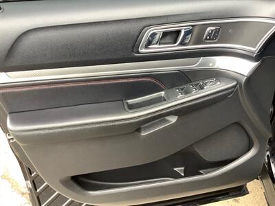 2016 Ford Explorer Sport   - Photo 9 - Crest Hill, IL 60403