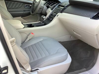 2011 Ford Taurus SE   - Photo 27 - Crest Hill, IL 60403