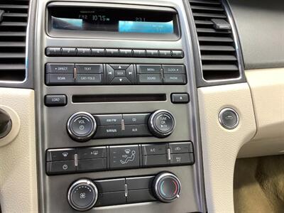 2011 Ford Taurus SE   - Photo 16 - Crest Hill, IL 60403