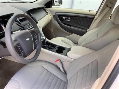 2011 Ford Taurus SE   - Photo 15 - Crest Hill, IL 60403