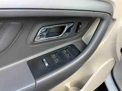 2011 Ford Taurus SE   - Photo 13 - Crest Hill, IL 60403