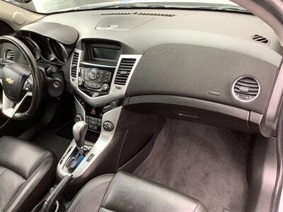 2011 Chevrolet Cruze LT   - Photo 27 - Crest Hill, IL 60403