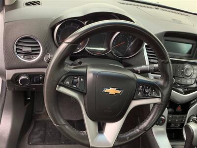 2011 Chevrolet Cruze LT   - Photo 15 - Crest Hill, IL 60403