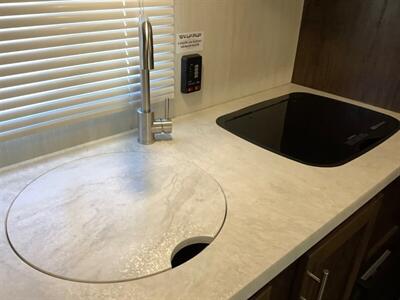 2019 Forest River Wolf Pup Limited 16BHS 16BHS - Photo 26 - Crest Hill, IL 60403